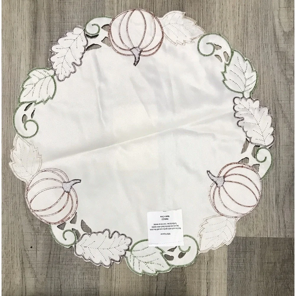 NEW Thanksgiving Embroidered Pumpkin Centerpiece Placemat Doily Applique Cutout
